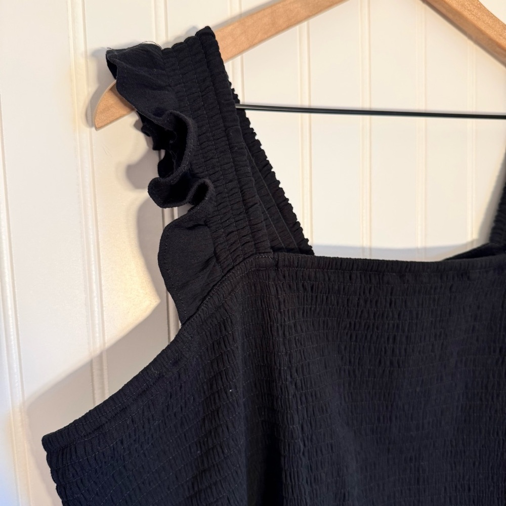 Torrid Women’s Black Crinkle Gauze Smocked Tank Top Size 4X - Picture 4 of 12